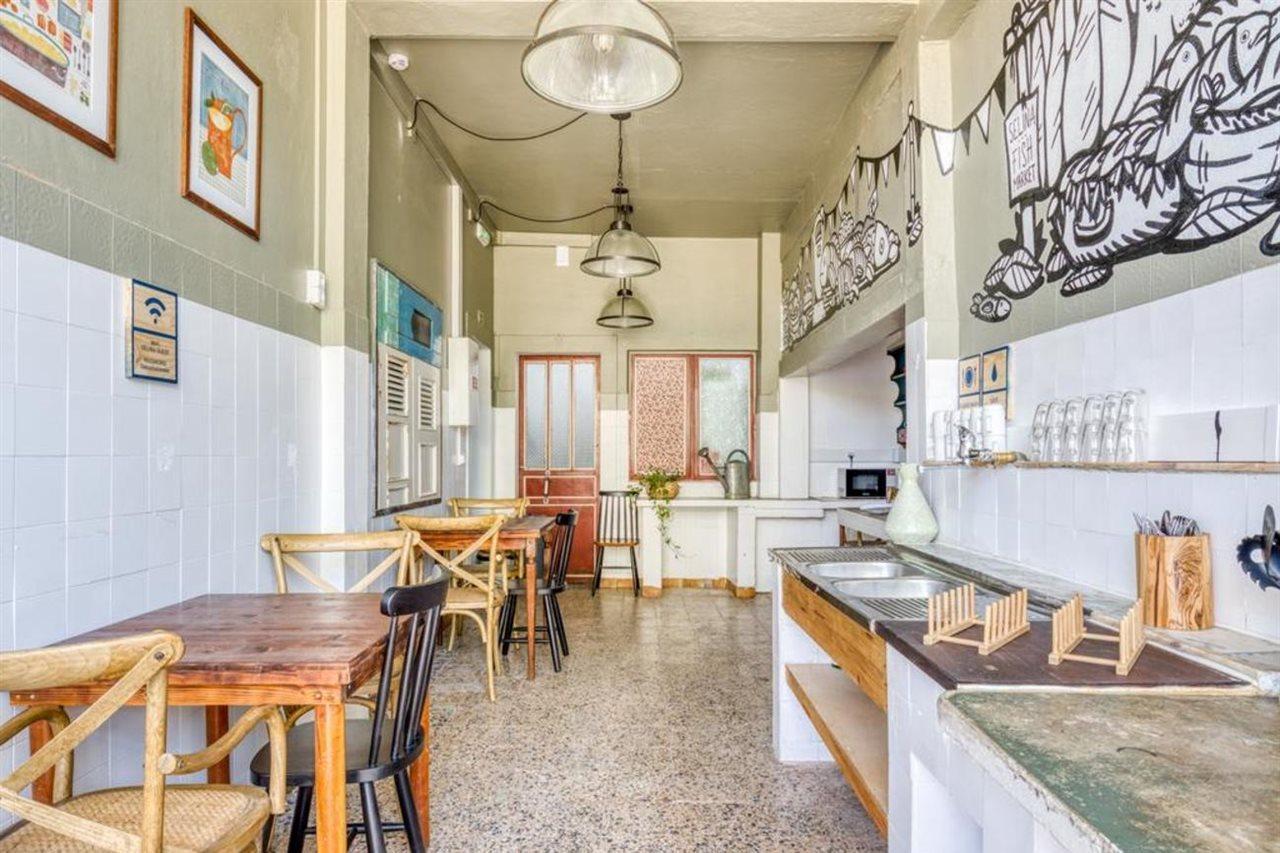 Selina Milfontes Hostel วิลานอวา ดิ มิลฟงติส ภายนอก รูปภาพ