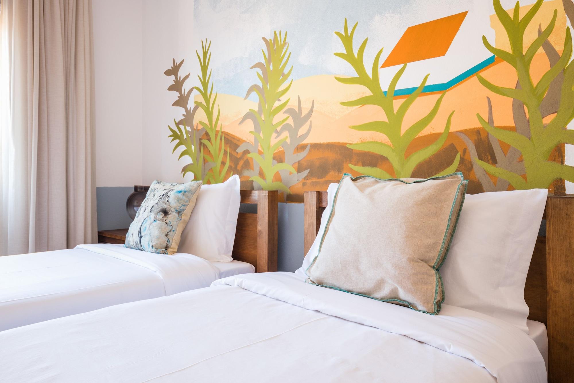 Selina Milfontes Hostel วิลานอวา ดิ มิลฟงติส ภายนอก รูปภาพ