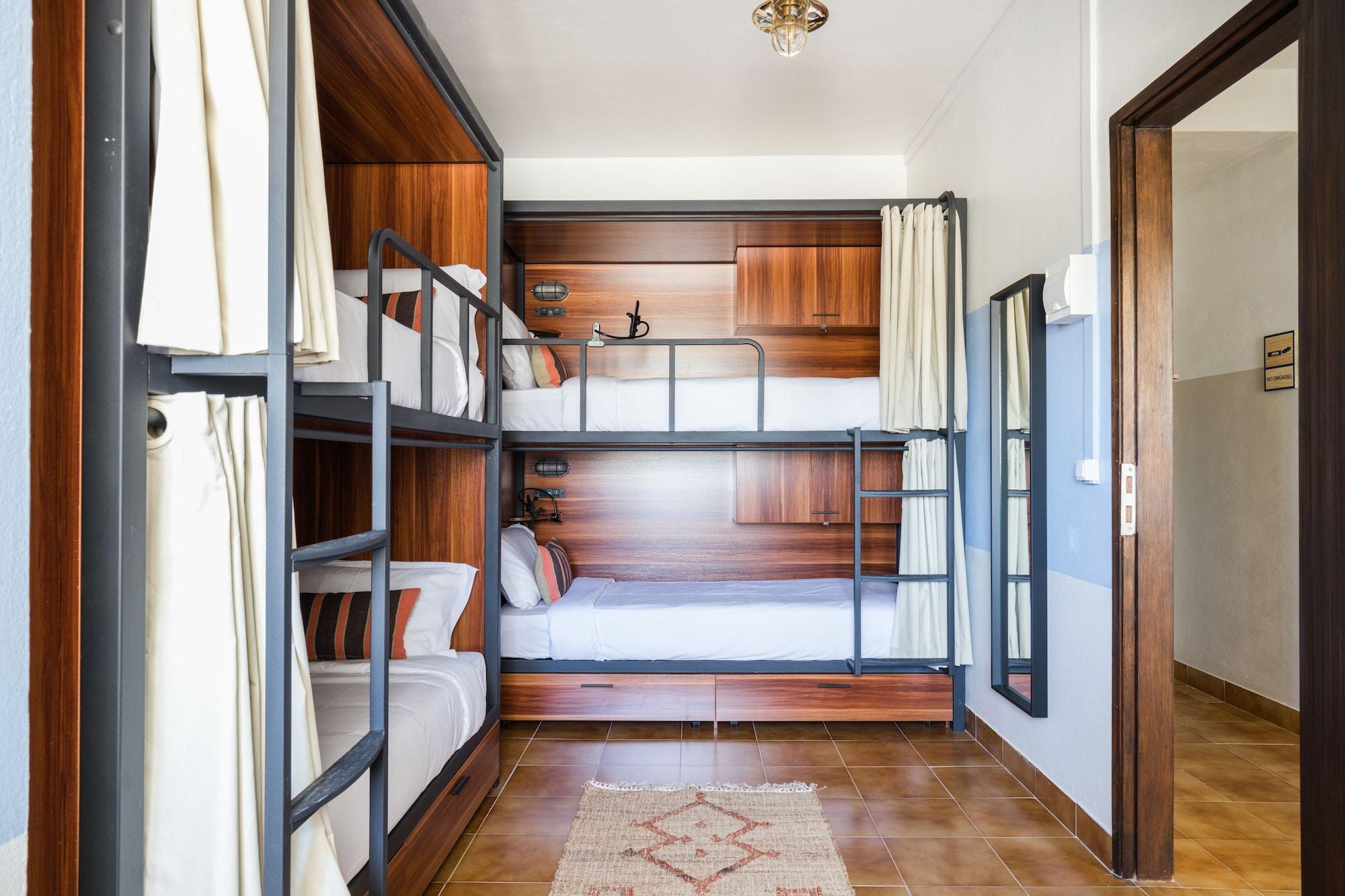 Selina Milfontes Hostel วิลานอวา ดิ มิลฟงติส ภายนอก รูปภาพ