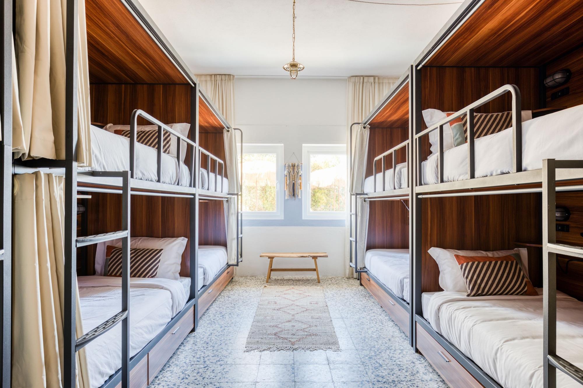 Selina Milfontes Hostel วิลานอวา ดิ มิลฟงติส ภายนอก รูปภาพ