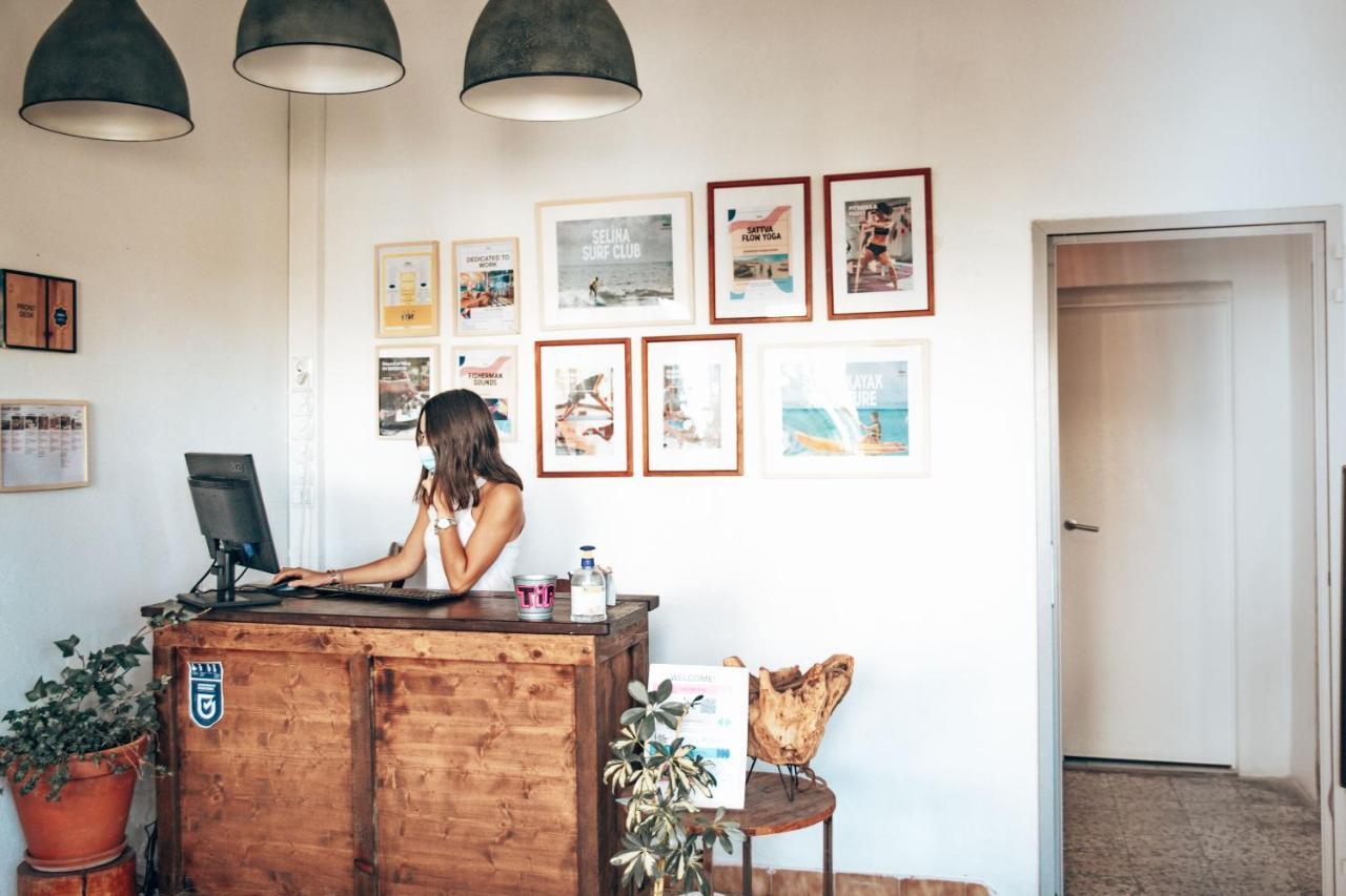 Selina Milfontes Hostel วิลานอวา ดิ มิลฟงติส ภายนอก รูปภาพ