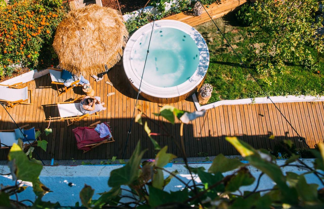 Selina Milfontes Hostel วิลานอวา ดิ มิลฟงติส ภายนอก รูปภาพ